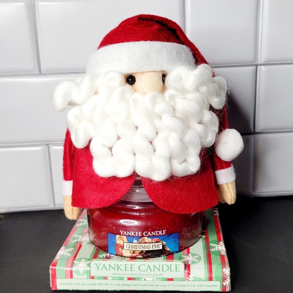 Yankee Candle Christmas Eve Scented Santa Claus Glass Jar Cozy 9.5oz St. Nick